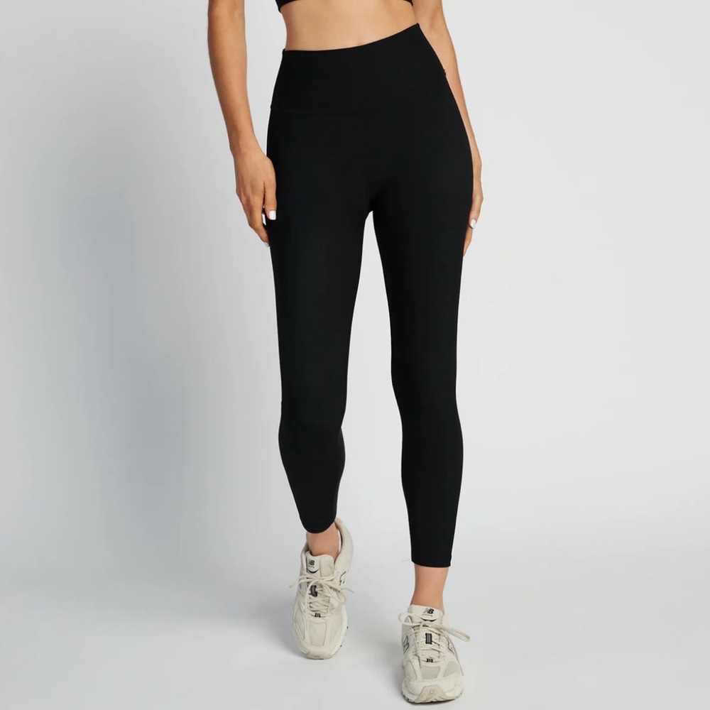 Wilo The Label Base Ribbed 7/8 Legging Size Small